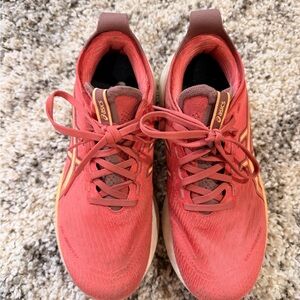 ASICS Women's gel nimbus 27 size 8 wide